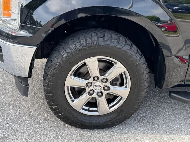 Certified Used 2018 Shadow Black Ford XLT image 4