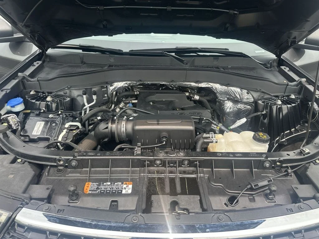 Used 2020 Gray Ford XLT image 32