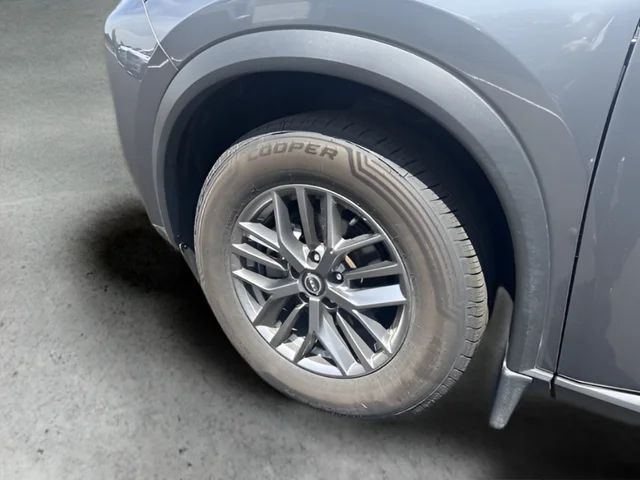 Used 2023 Gray Nissan S image 25
