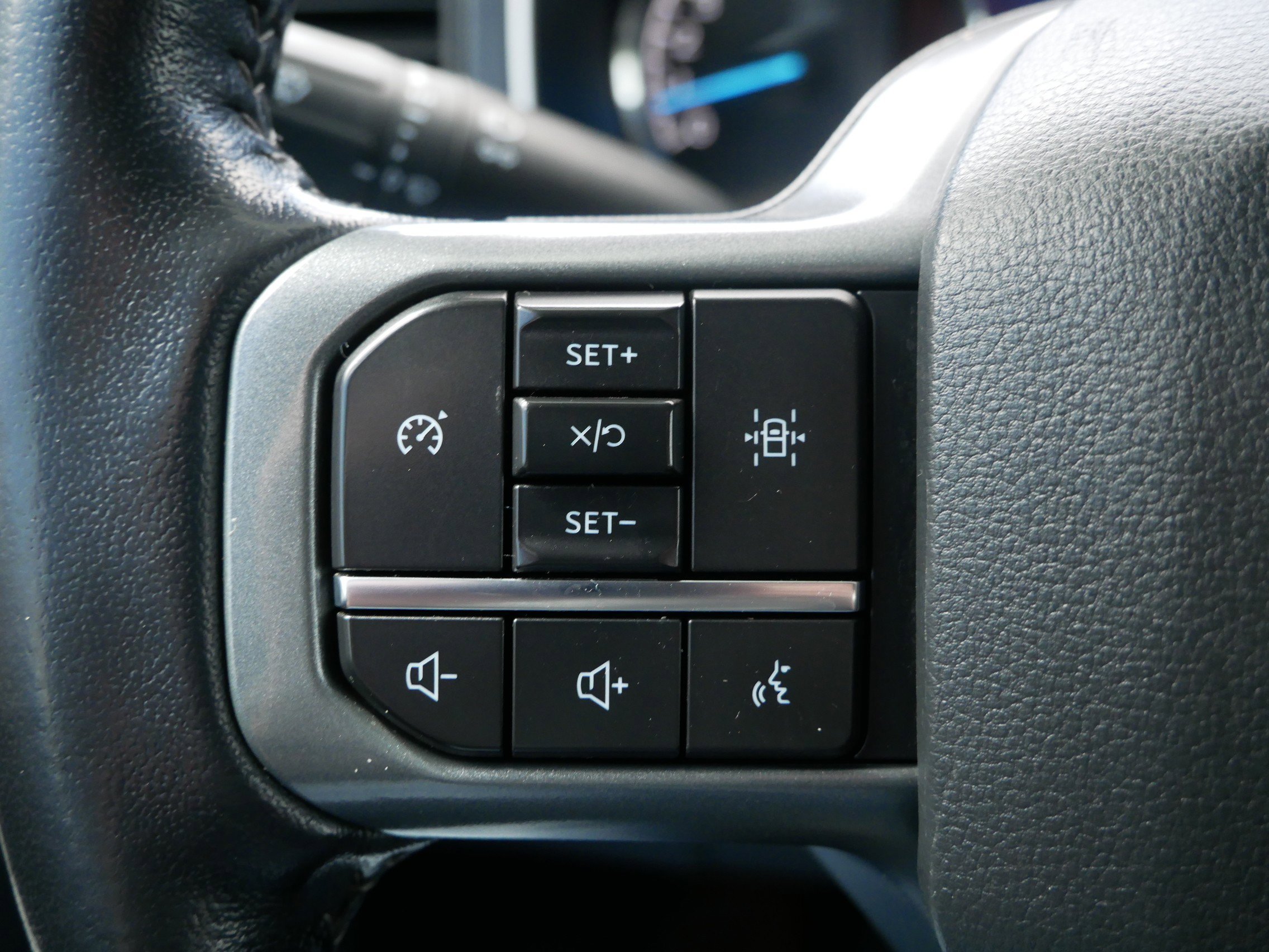 Used 2022 Gray Ford XLT image 20