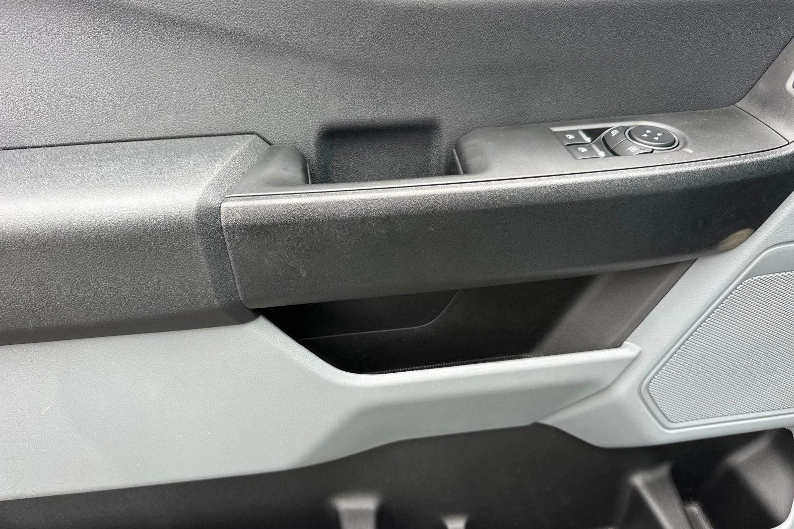 2024 Ford F-550 Super Duty Chassis Cab XL - Photo 7