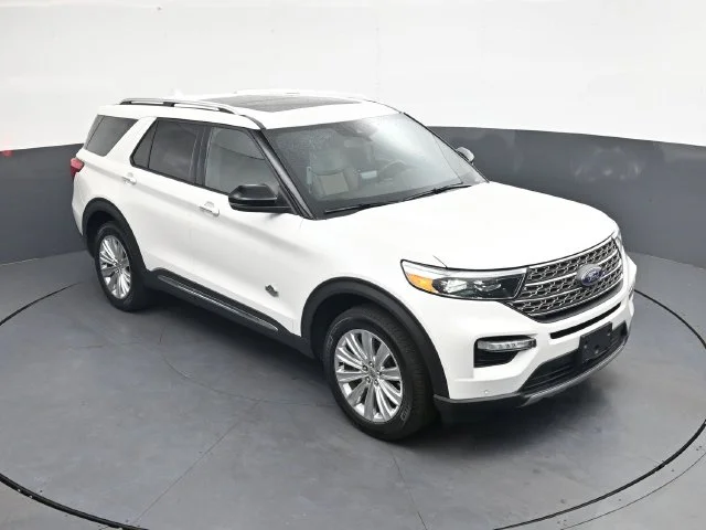 Used 2023 White Metallic Ford King Ranch image 25