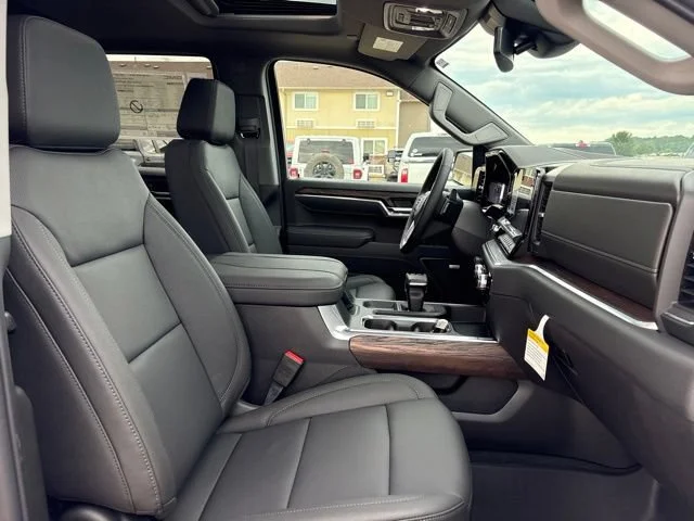 2026 GMC Sierra 1500 SLT - Photo 46