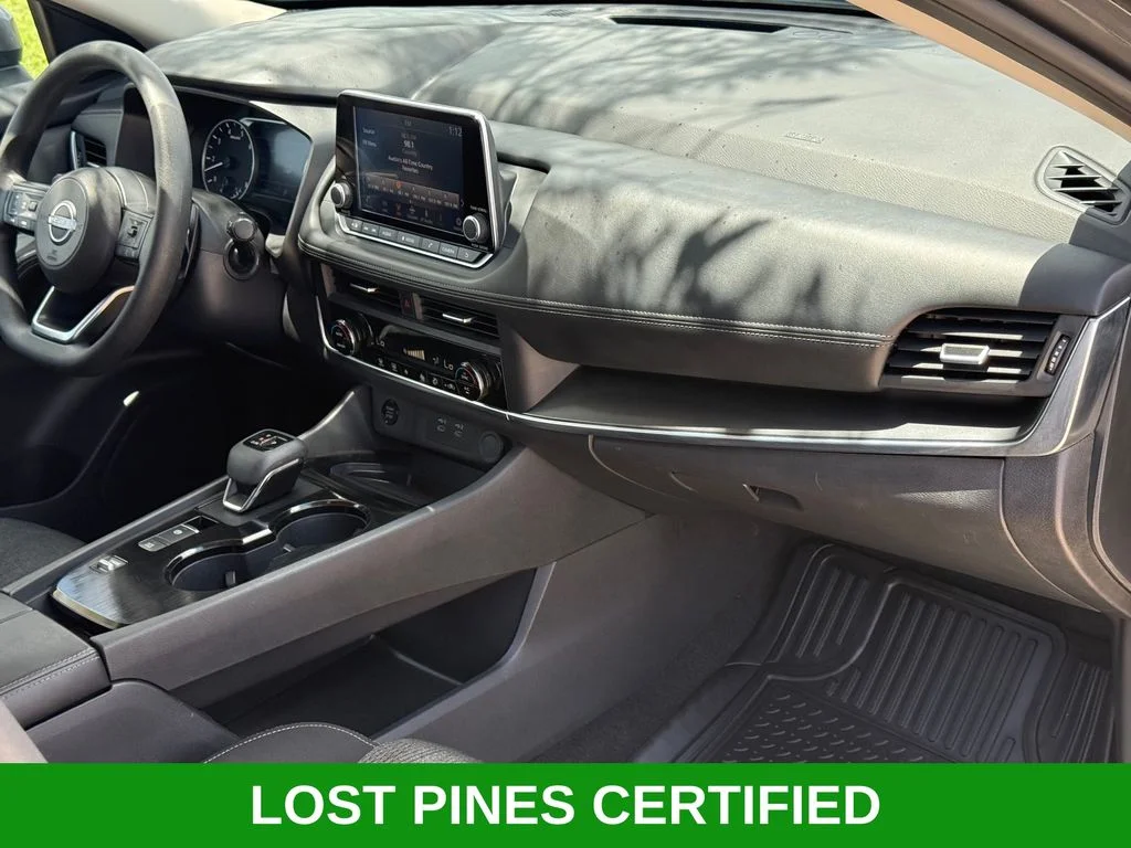Used 2024 Gray Nissan SV image 22