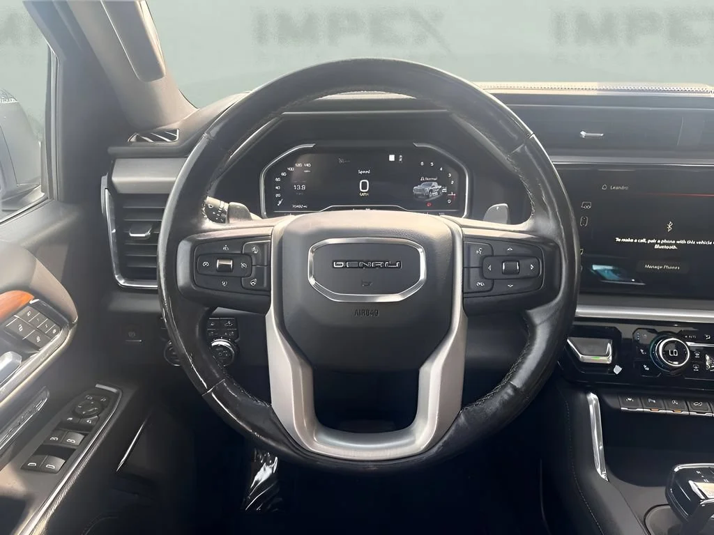 Used 2022 WHITE FROST TRICOAT GMC Denali image 30