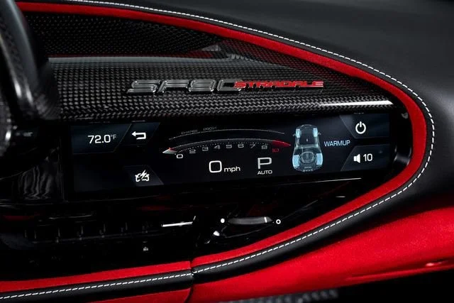 Used 2023 Bianco Avus Ferrari  image 47