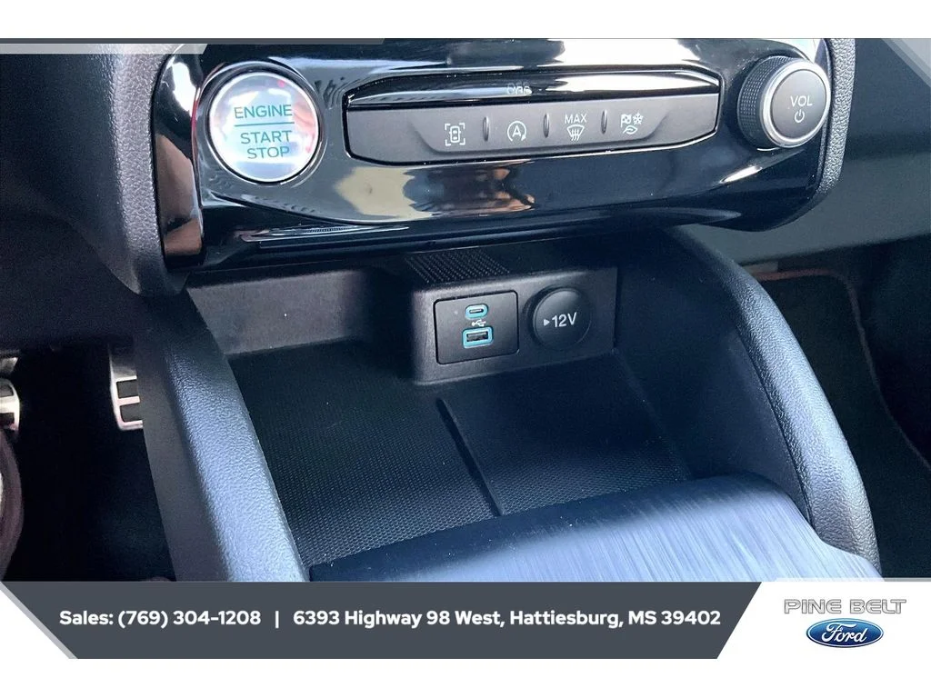 Used 2023 Vapor Blue Metallic Ford ST-Line image 24
