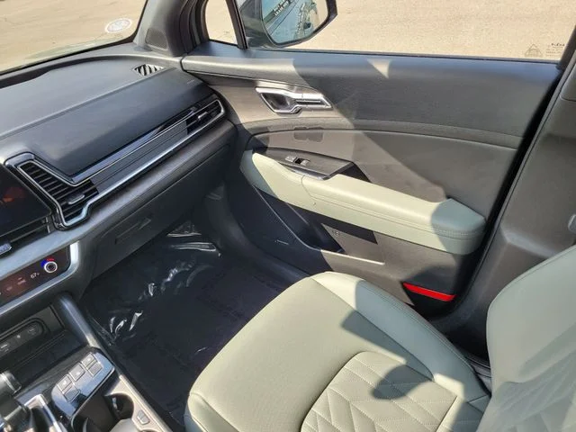 Used 2024 Green Kia X-Pro image 16