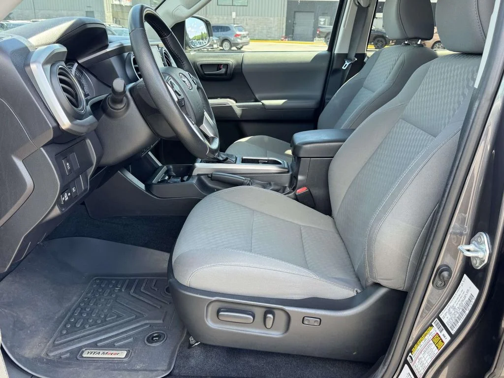 2023 Toyota Tacoma SR5 - Photo 14