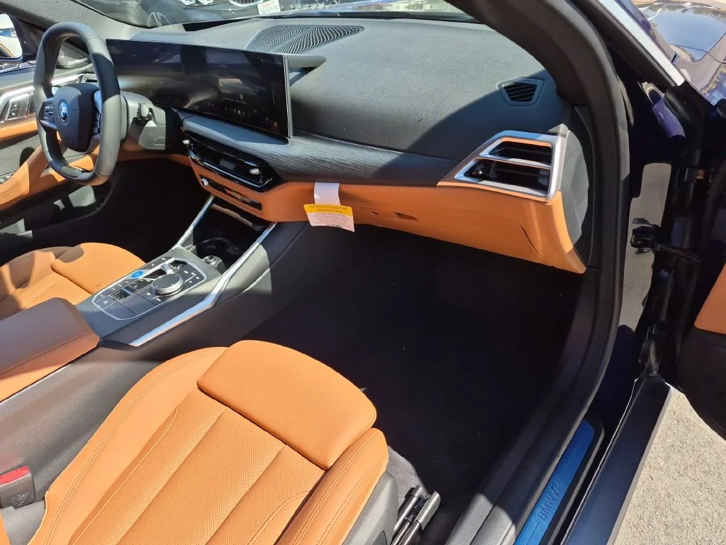 New 2026 Blue BMW eDrive40 image 9