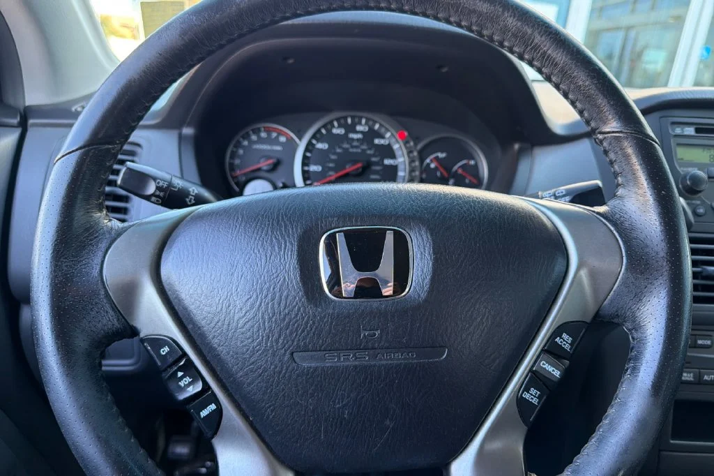 Used 2003 Starlight Silver Metallic Honda EX-L image 28