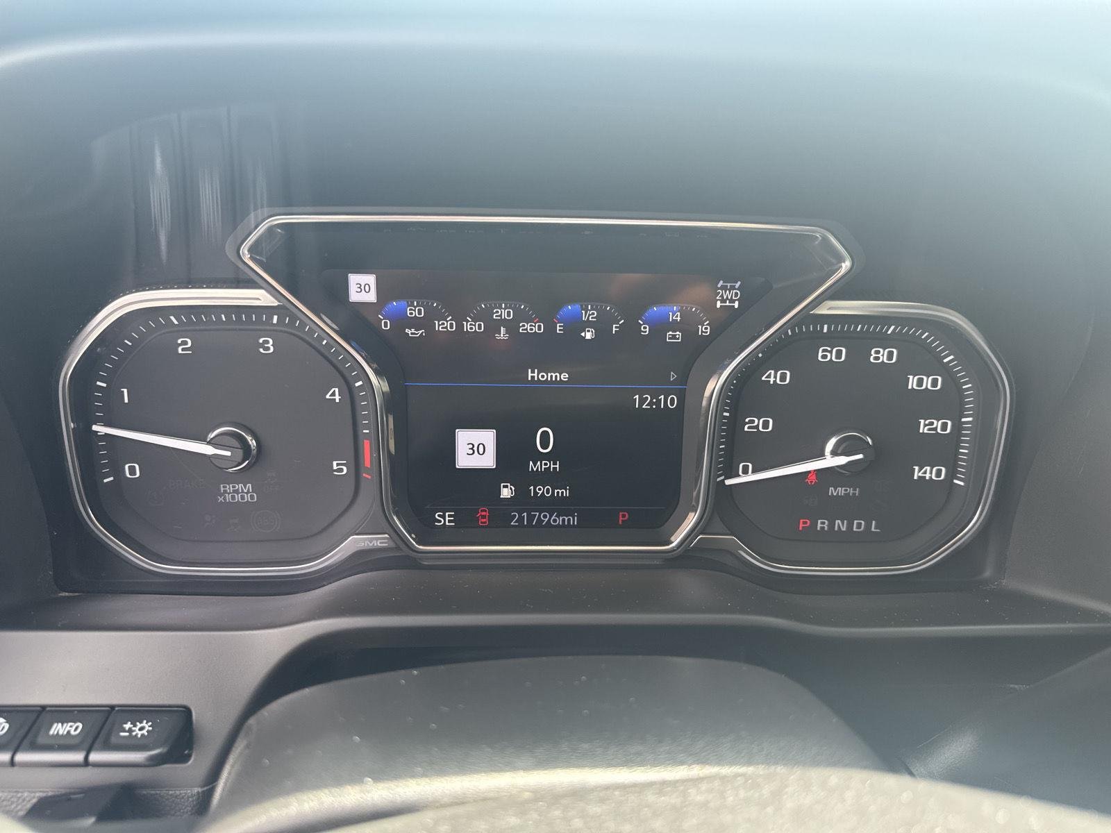 Used 2023 White Frost Tricoat GMC Denali image 21