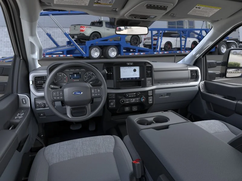 New 2026 Oxford White Ford XLT image 9