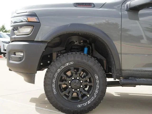 New 2026 Ceramic Gray Clear-Coat Exterior Paint RAM TRADESMAN image 5