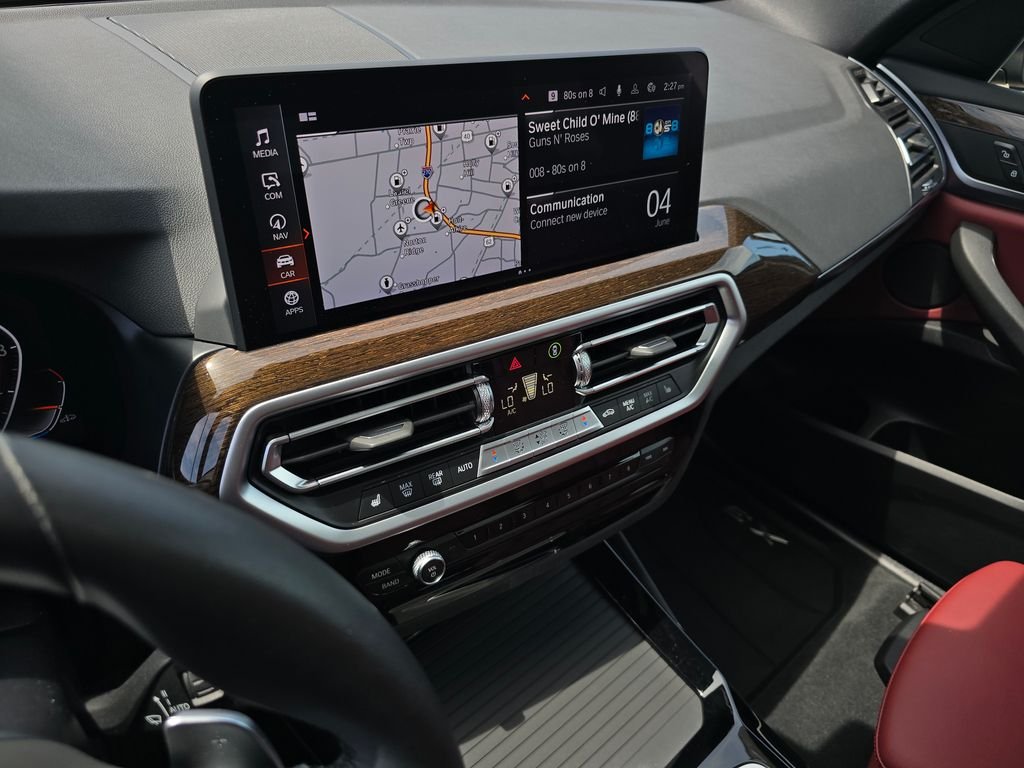 Used 2022  BMW xDrive30i image 27