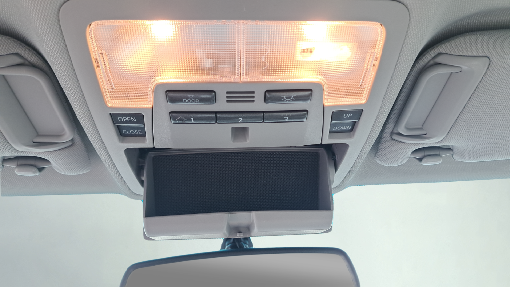 Used 2014 Black Toyota XLE image 24