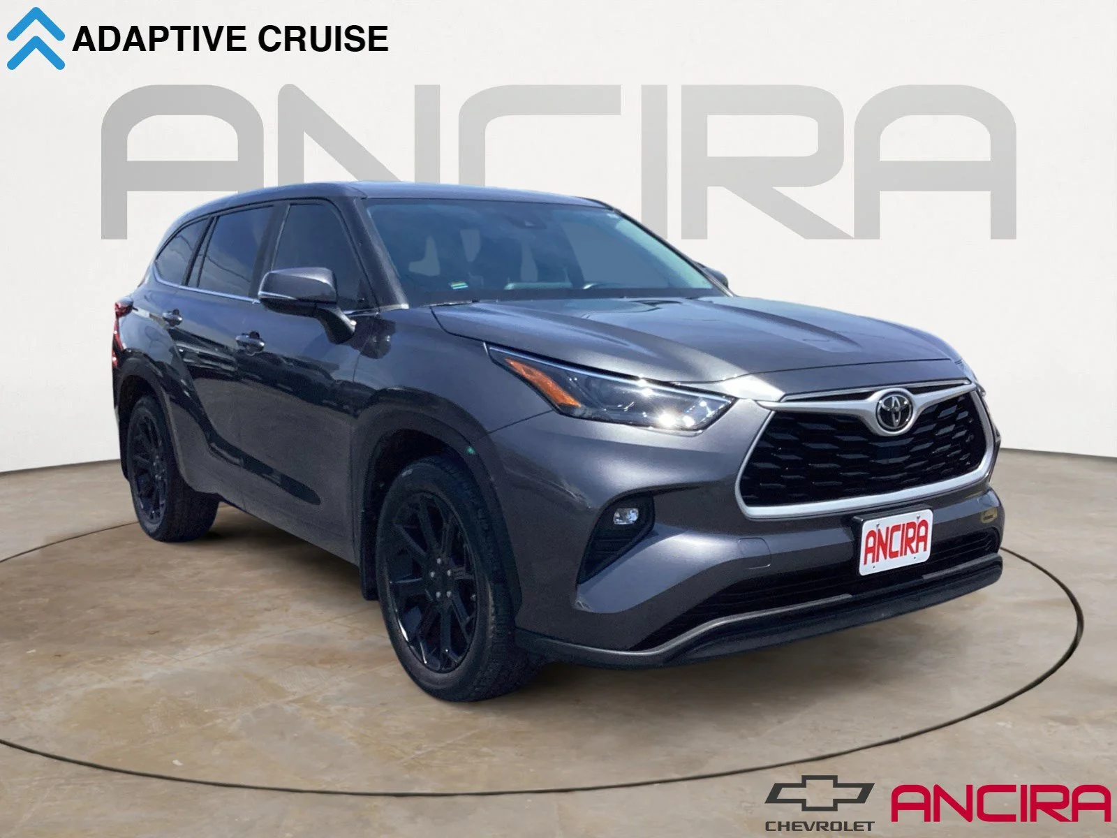 2023 Toyota Highlander LE FWD's photo