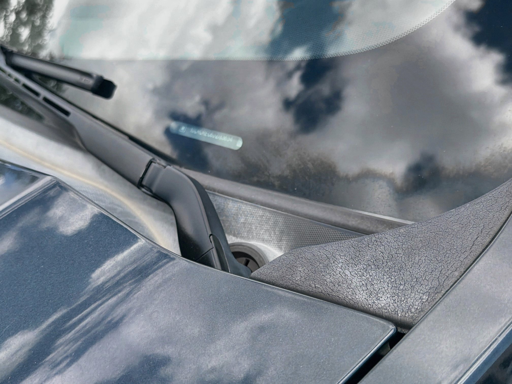 Used 2018 Graphite Metallic Chevrolet LT image 36