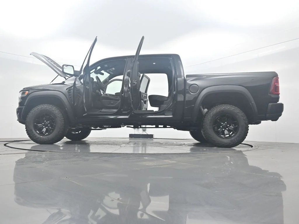 New 2026 Diamond Black Crystal Pearl-Coat Exterior Paint RAM RHO image 48