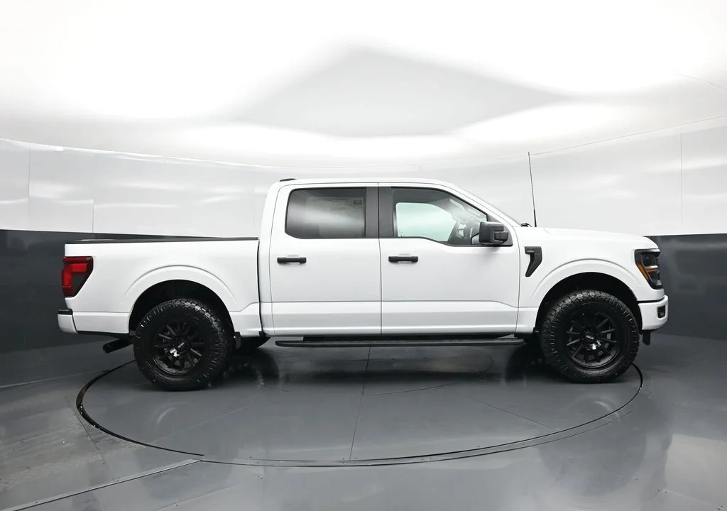 New 2026 Oxford White Ford STX image 18