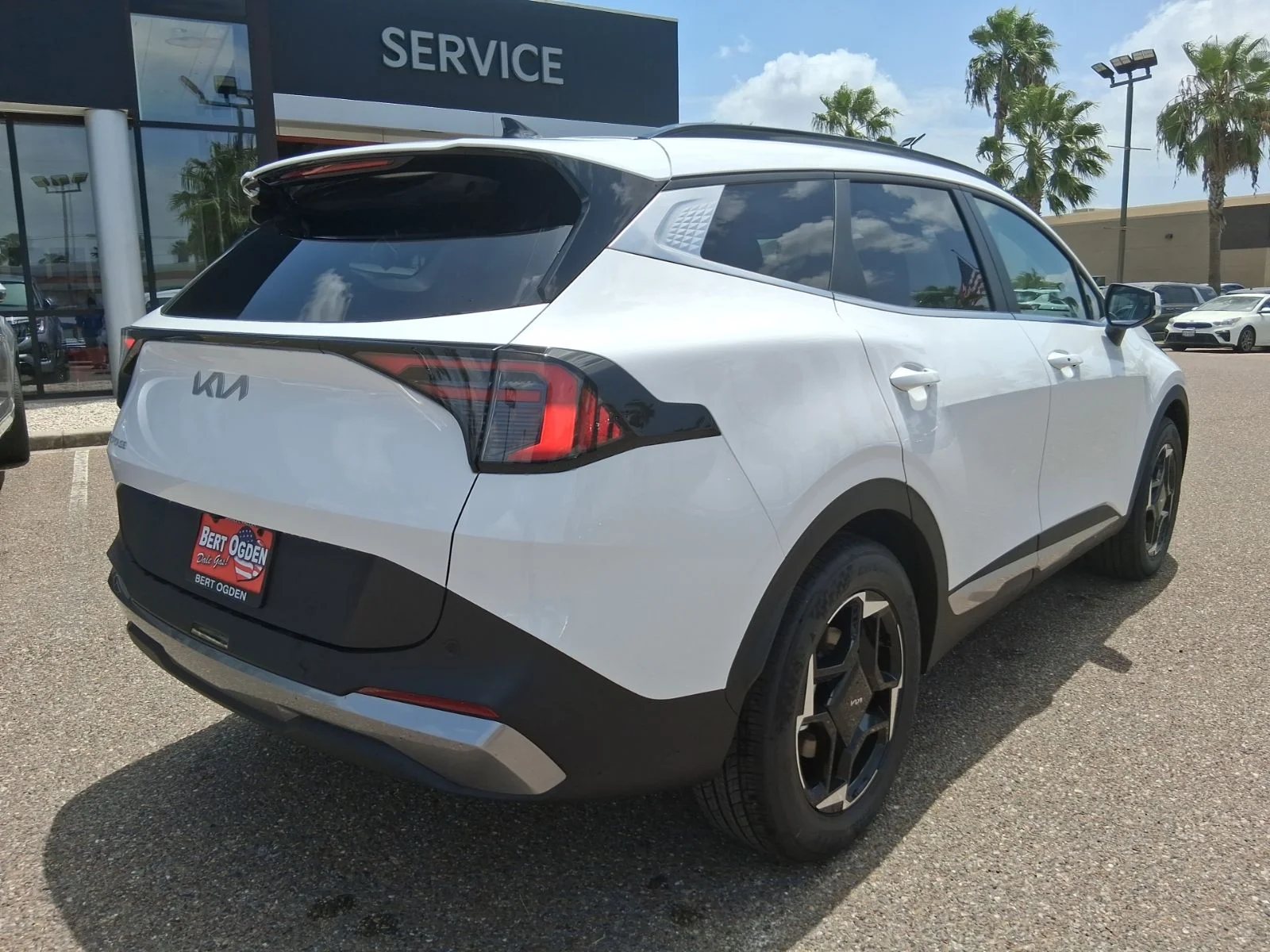 New 2026 White Kia EX image 4