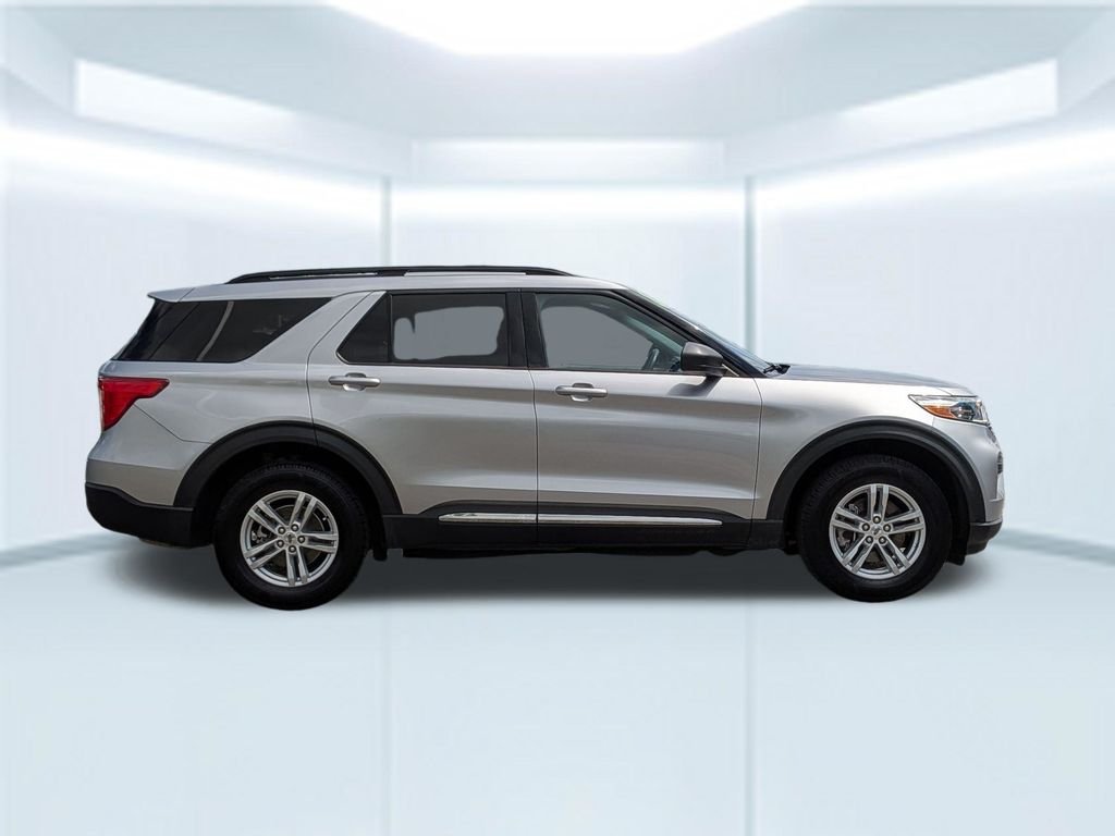 Used 2021 Silver Ford XLT image 7
