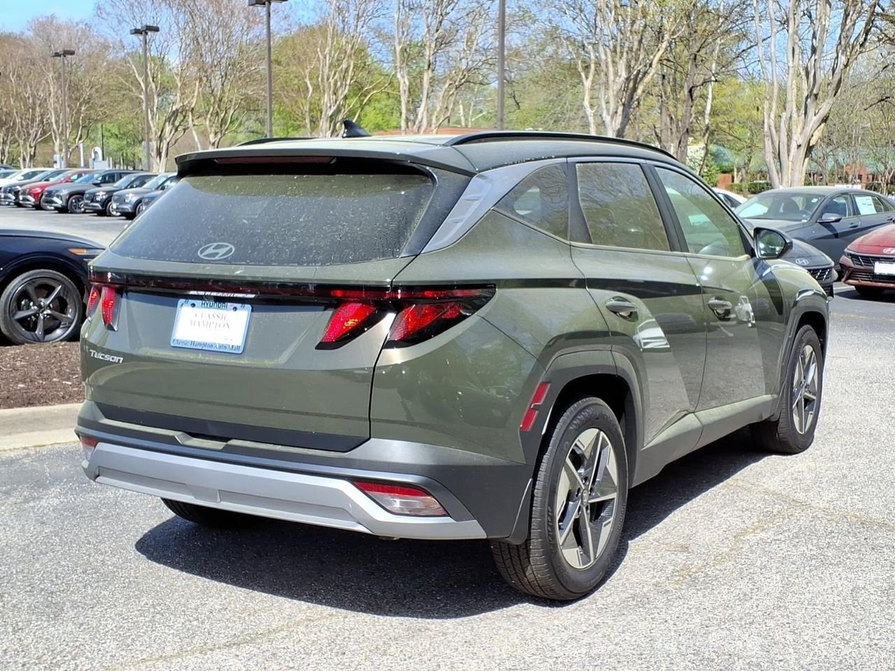 New 2026 Rockwood Green Hyundai SEL FWD image 5