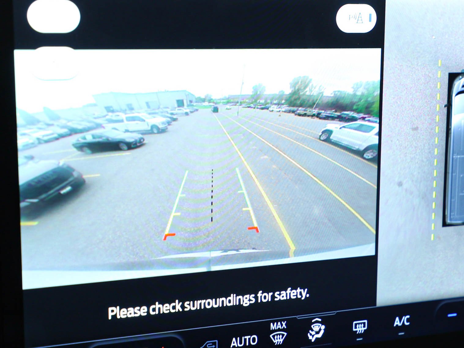 Used 2024 Oxford White Ford Xlt image 27