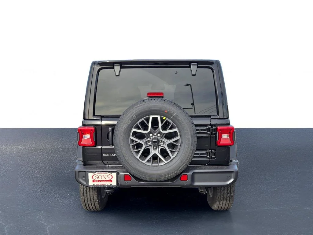 New 2026 Black Clear-Coat Exterior Paint Jeep Sahara image 8