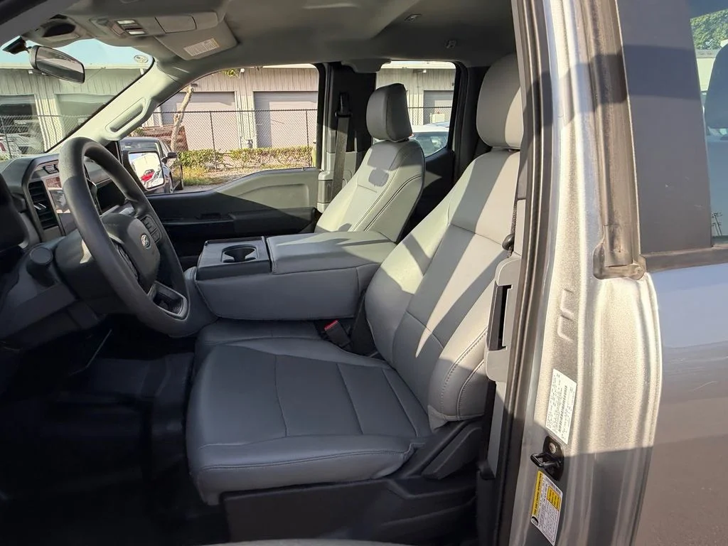 Used 2024 Silver Ford XL image 11