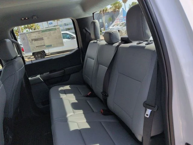 New 2026 Oxford White Ford XL image 14