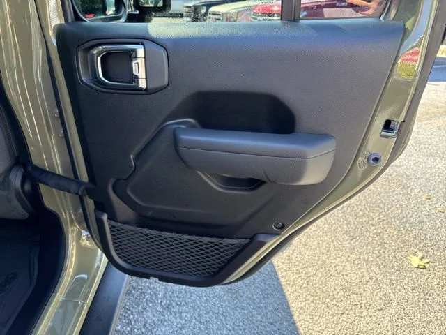 2026 Jeep Wrangler 4-Door Willys - Photo 25