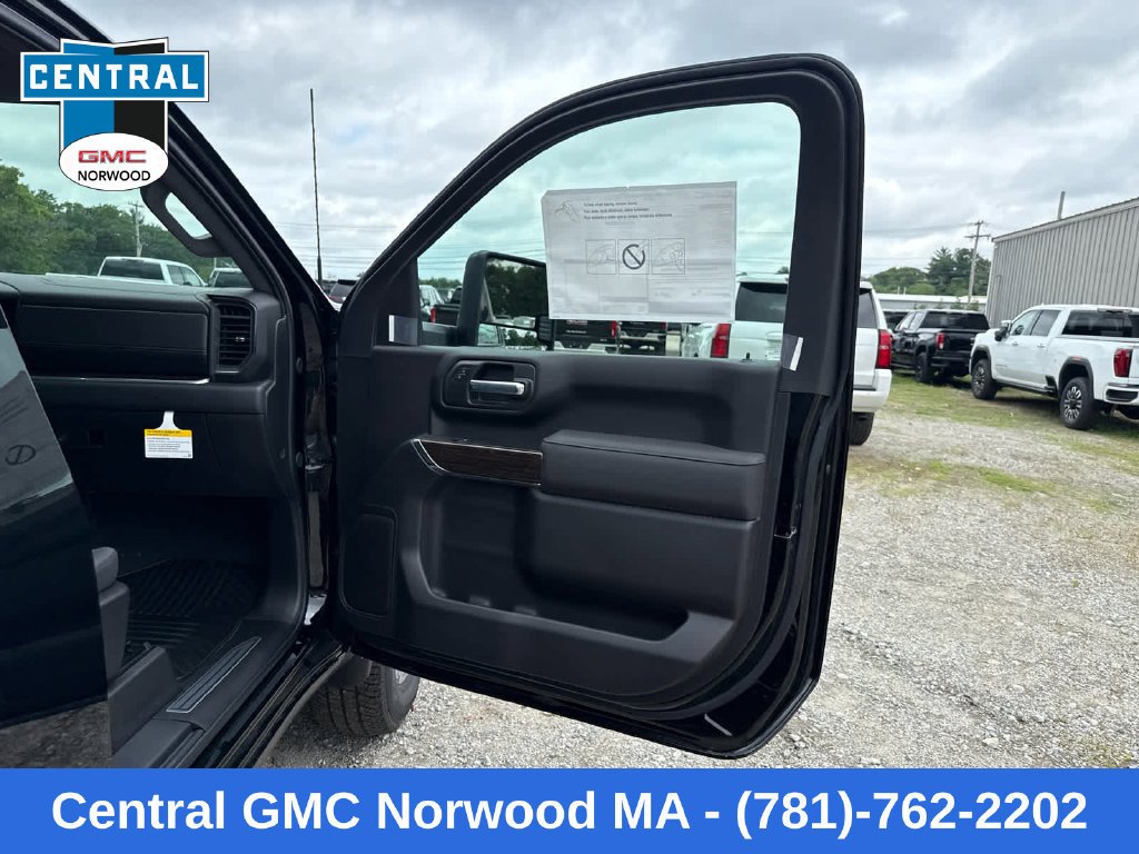 New 2026 Onyx Black GMC SLE image 14