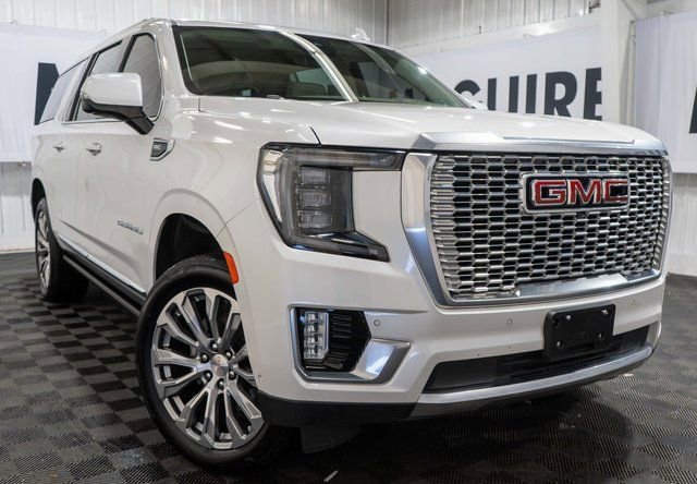 2024 GMC Yukon Denali's photo