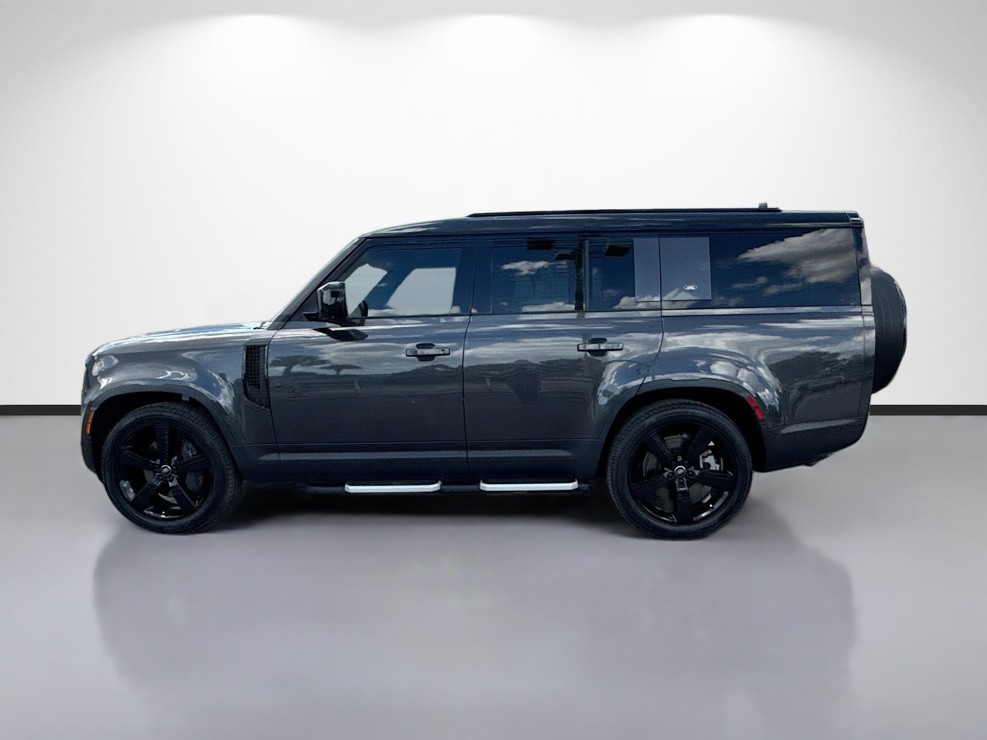 Used 2024 Carpathian Gray Premium Metallic Land Rover S image 2