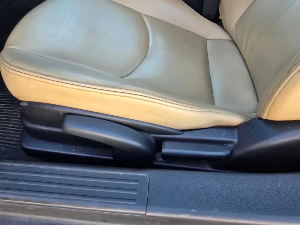 Used 2010 Copper Red Mica Mazda Grand Touring image 13