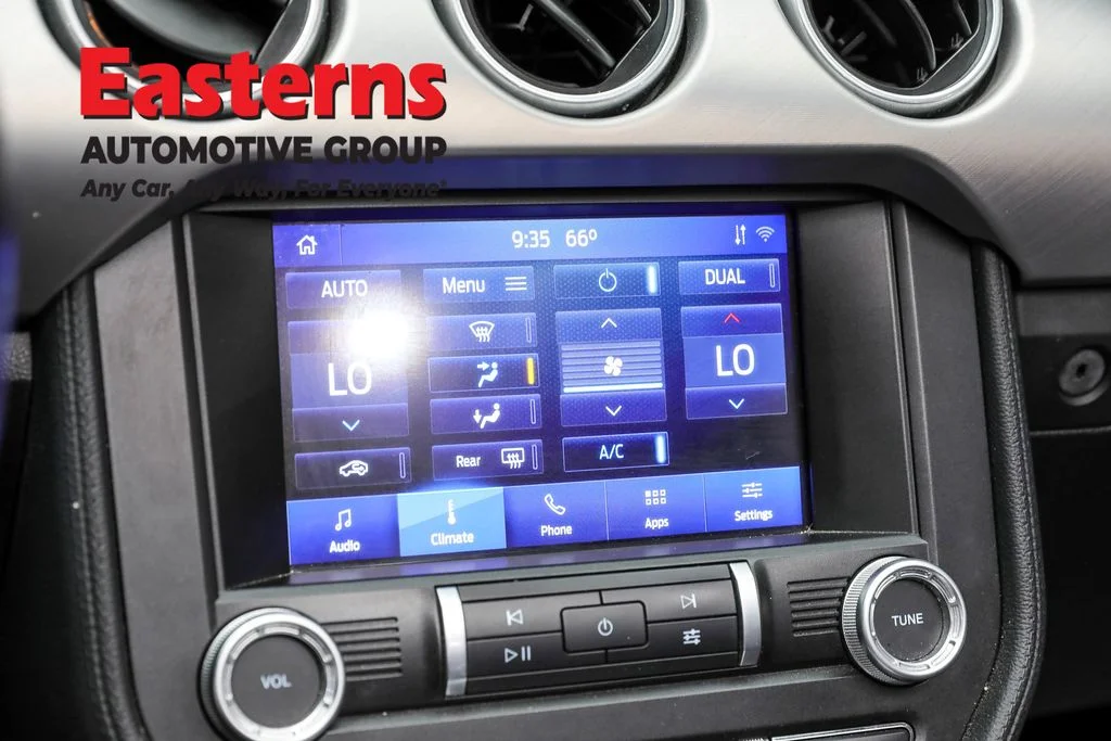 Used 2022 Silver Ford EcoBoost Premium image 19