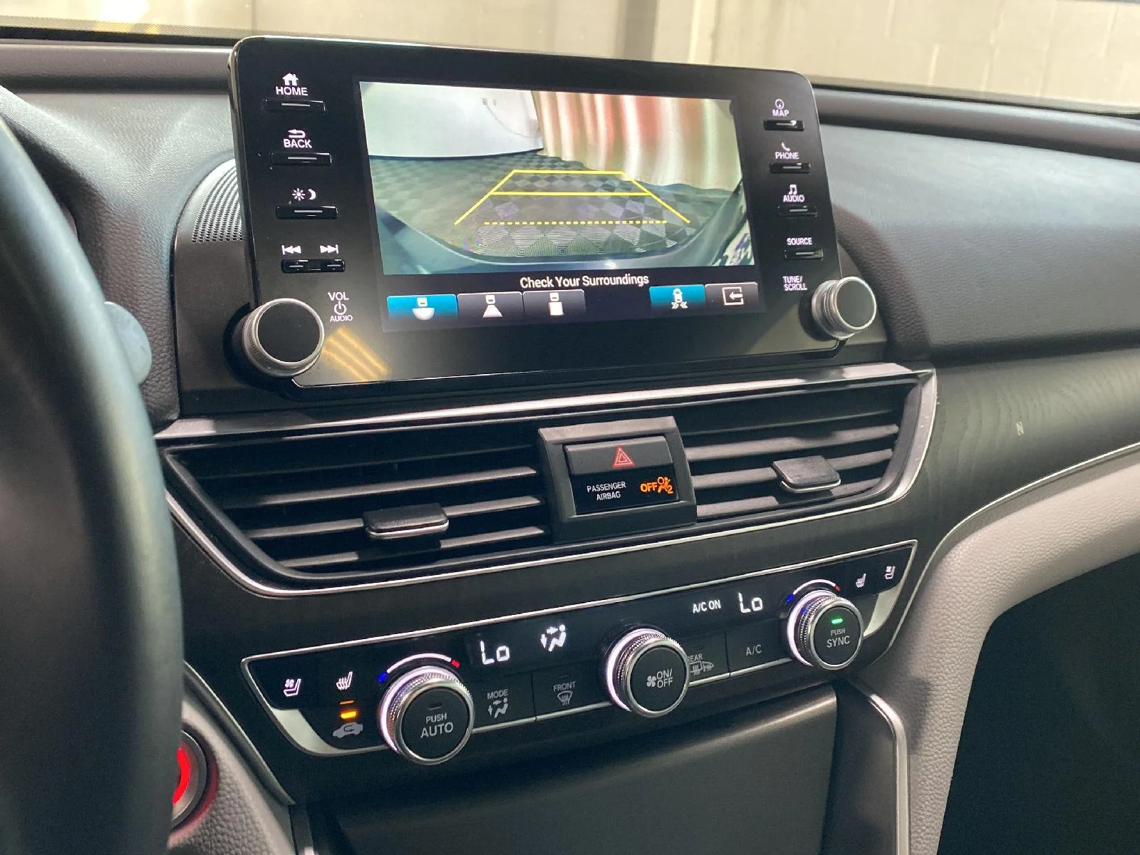 Used 2018 Modern Steel Metallic Honda Touring image 37