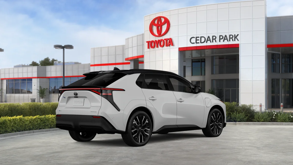 New 2026 Wind Chill Pearl with Midnight Black Metallic roof Toyota Limited image 64