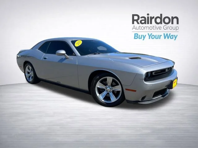 2018 Dodge Challenger SXT's photo