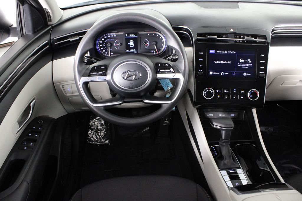 Certified Used 2023 Silver Hyundai SE image 8