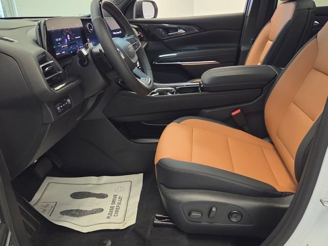2027 Chevrolet Traverse Z71 - Photo 5