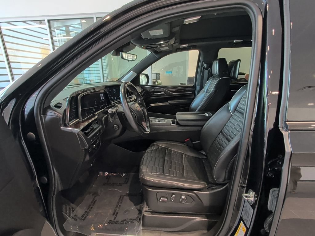 Certified Used 2022 BLACK RAVEN Cadillac Sport Platinum image 9