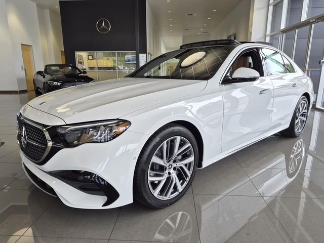 New 2026 Polar White Mercedes-Benz E 350 image 3