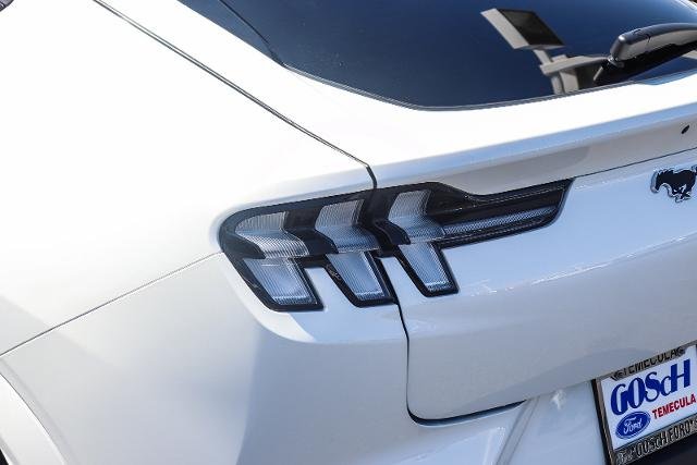 New 2026 Star White Metallic Tri-coat Ford Premium image 38
