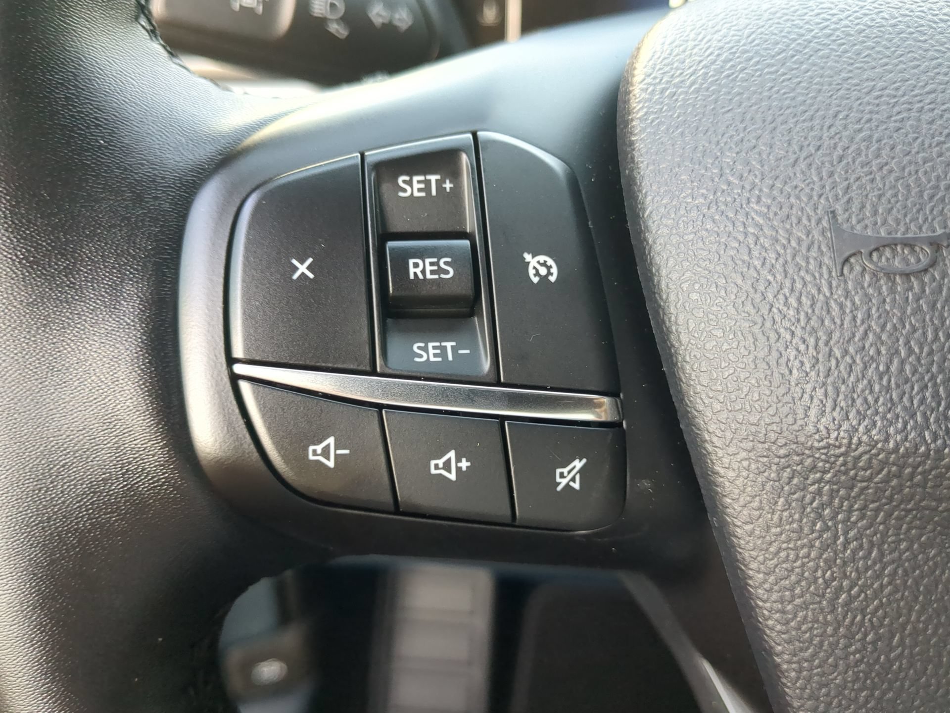 New 2026 Shadow Black Ford XLT image 61