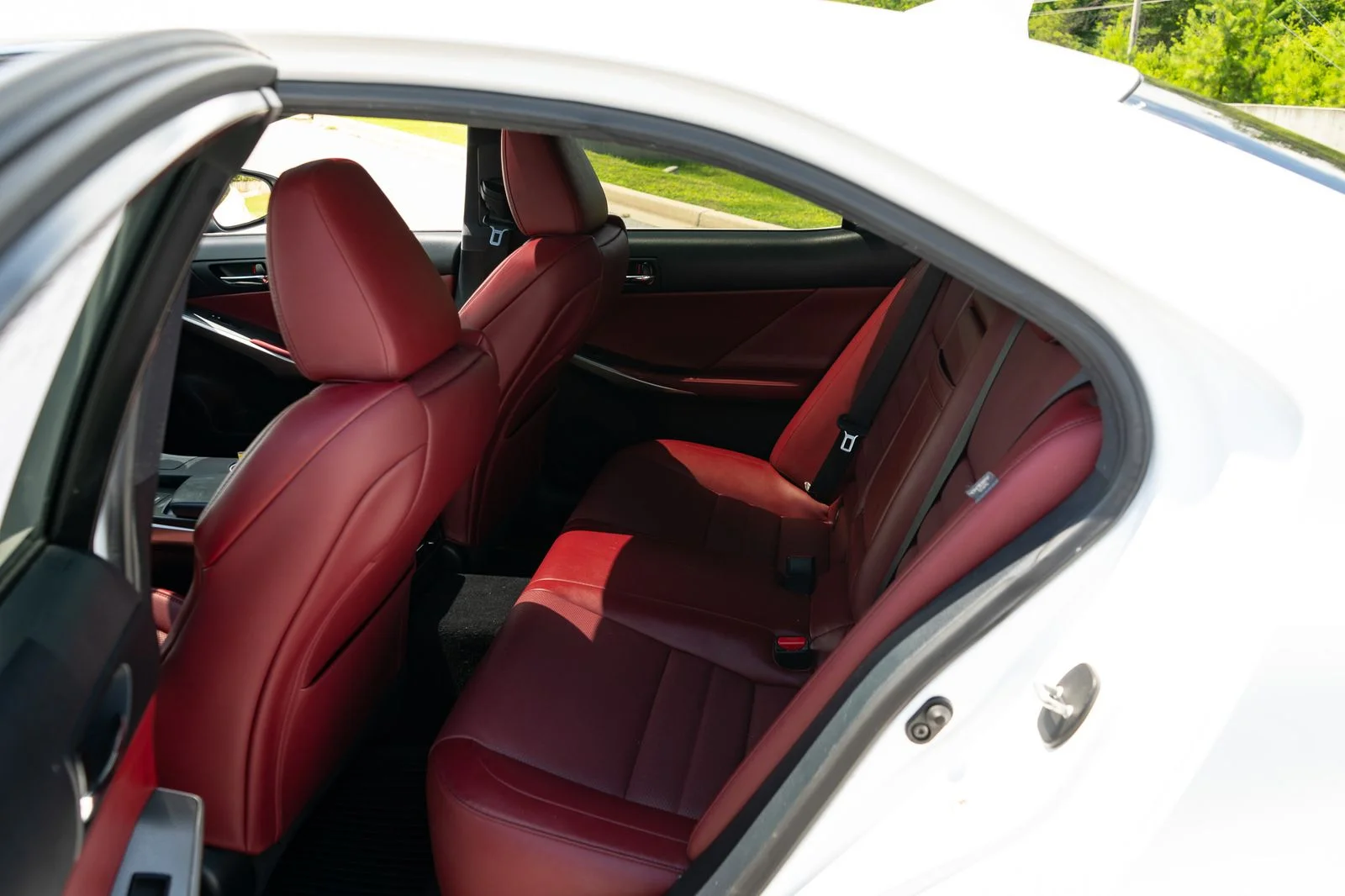 Used 2016 Ultra White Lexus 200t image 18