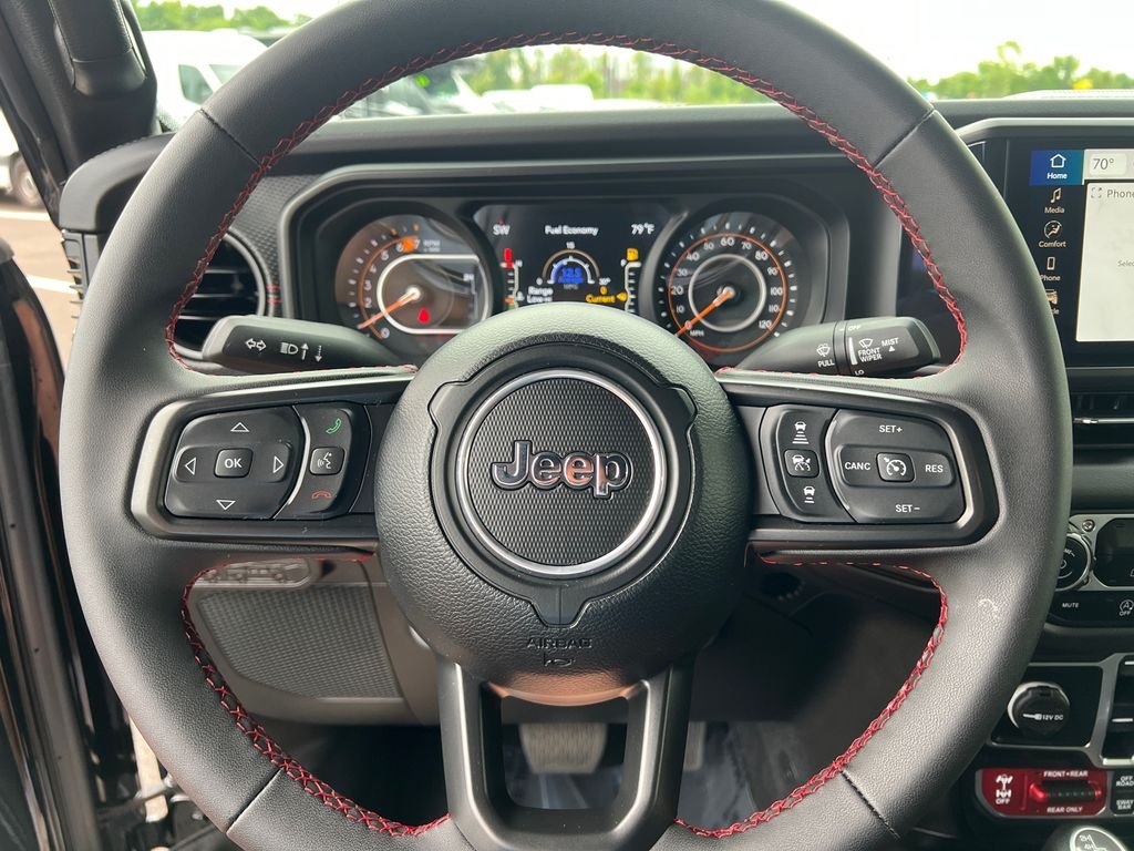 Used 2025 Black Jeep Rubicon image 17