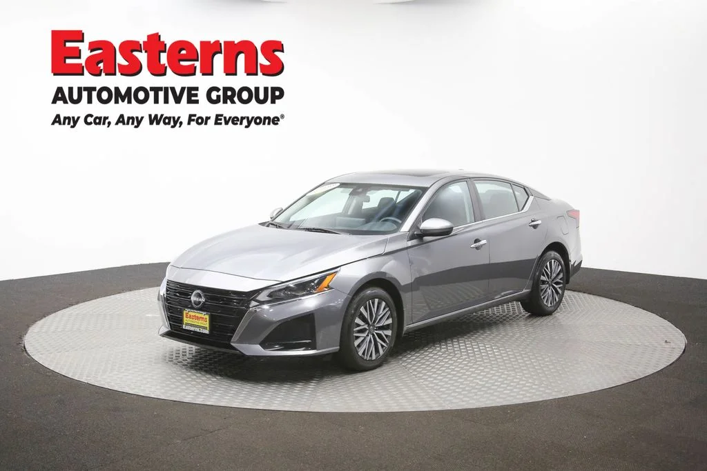 Used 2024 Gray Nissan 2.5 SV image 52