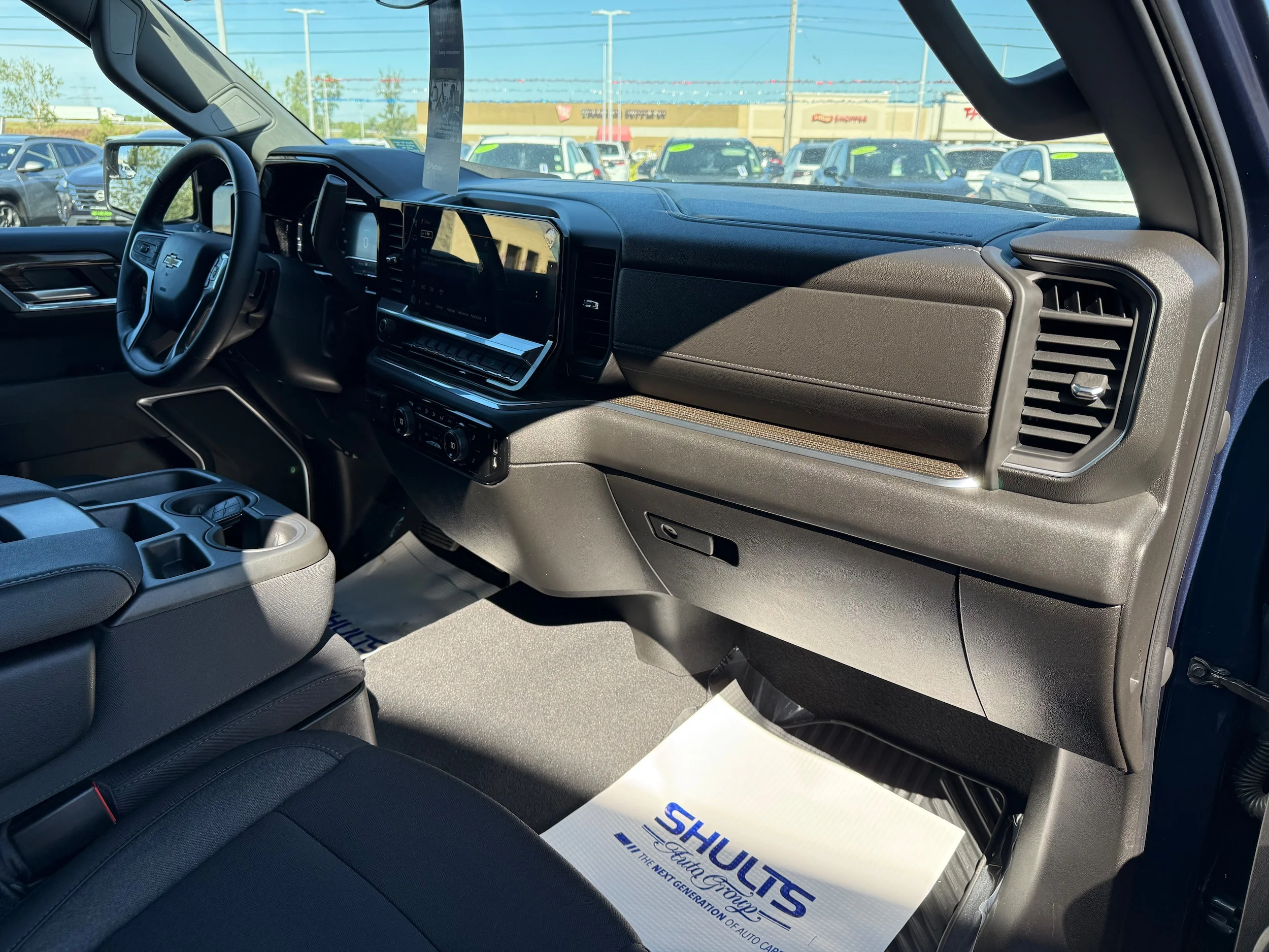 Used 2023 Northsky Blue Metallic Chevrolet LT image 27